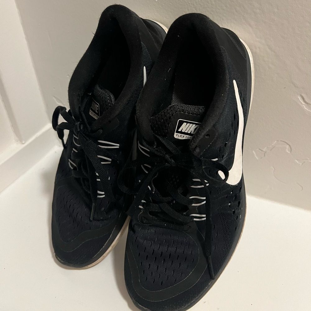 Nike Womens Flex 2017 Running Shoes Black Size 8 Used Fair Condition